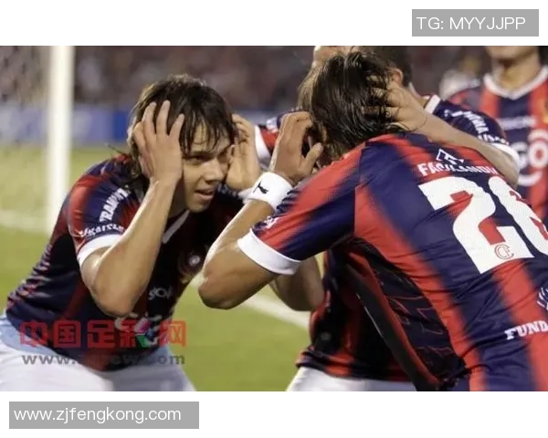 波特诺与波士顿河的激烈对决揭示足球战术与团队精神的完美结合 波特诺与波士顿河的激烈对决揭示足球战术与团队精神的完美结合